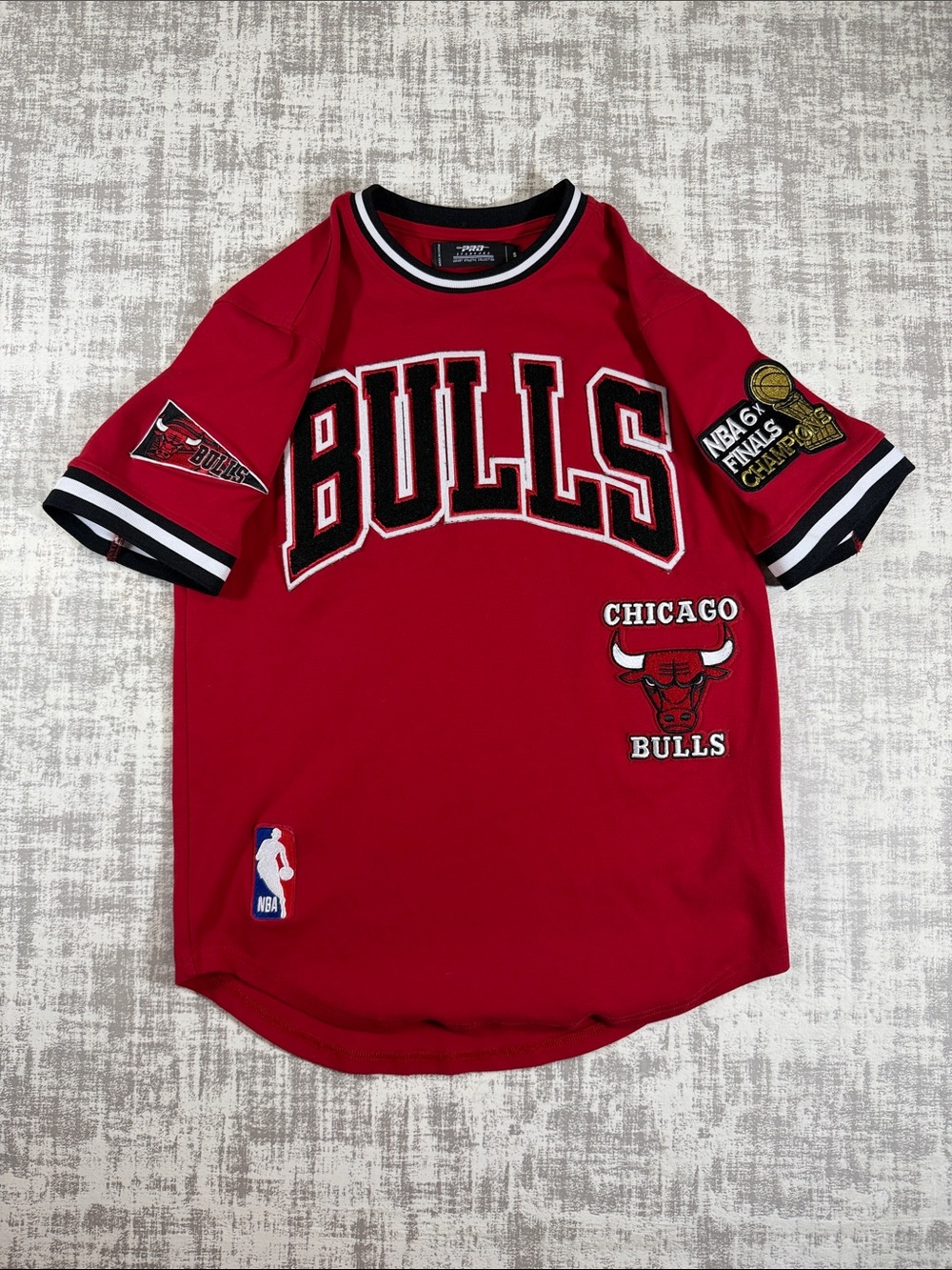 Chicago Bulls Red Pro Standard Short-Sleeve Jersey Top Size S 26.5x19